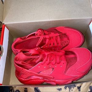 NIKE “Nike Huarache Run (GS)”